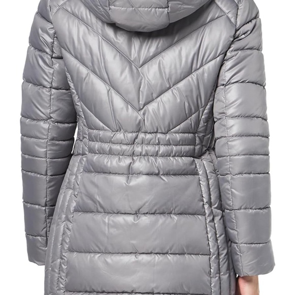 Kenneth Cole Women's Full Zip Hooded Packable Jacket - Picture 4 of 7